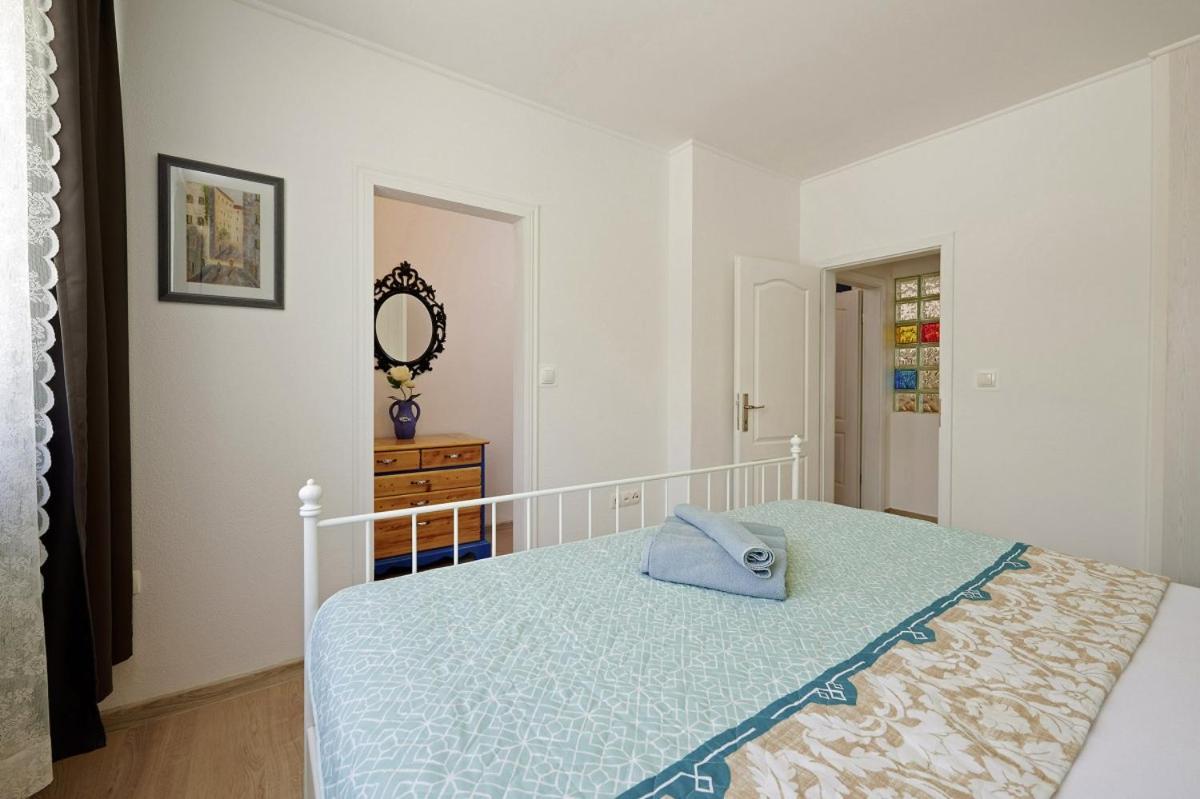Smuketa In Trogir Haus Fuer 4 Personen Villa Luaran gambar